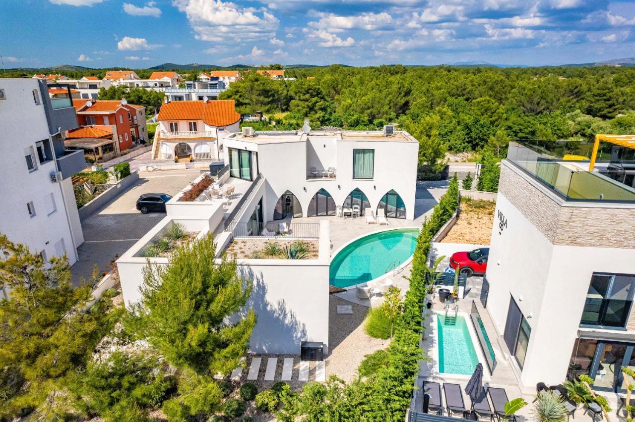 Villa Jerry'S Palace - Modern Villa Close To The Beach Srima Eksteriør billede